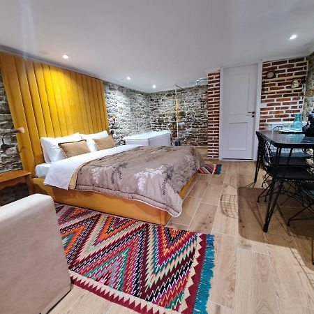 "Villa 70" Guesthouse Gjirokastër Eksteriør billede