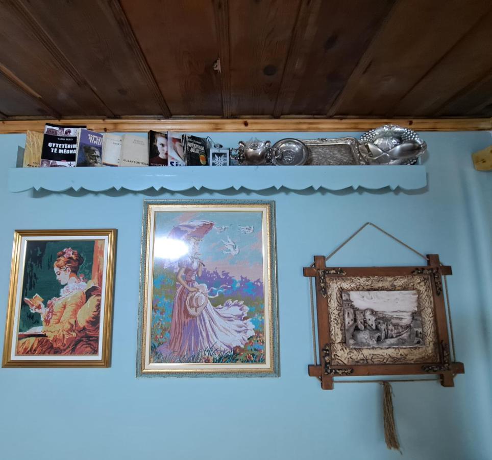 "Villa 70" Guesthouse Gjirokastër Eksteriør billede