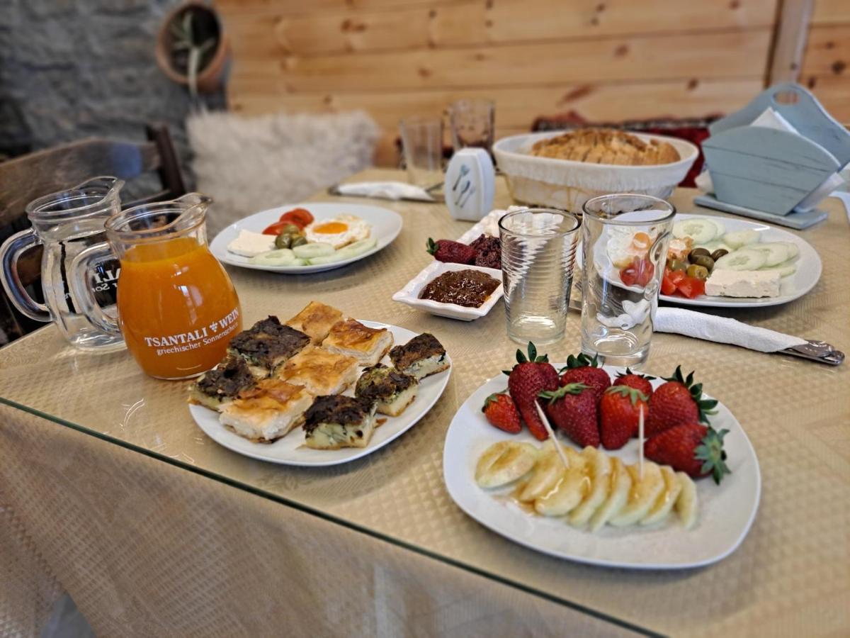 "Villa 70" Guesthouse Gjirokastër Eksteriør billede