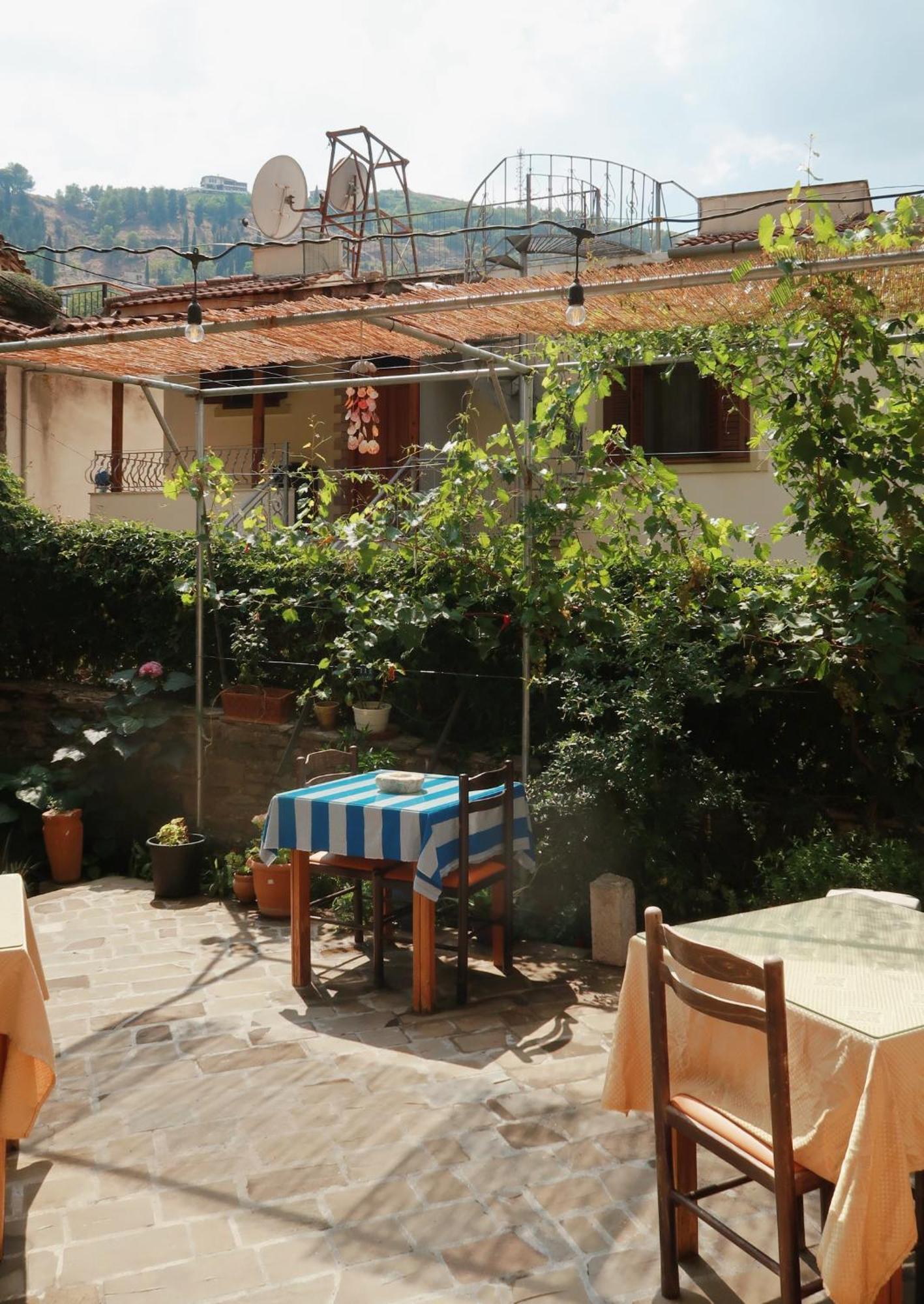"Villa 70" Guesthouse Gjirokastër Eksteriør billede