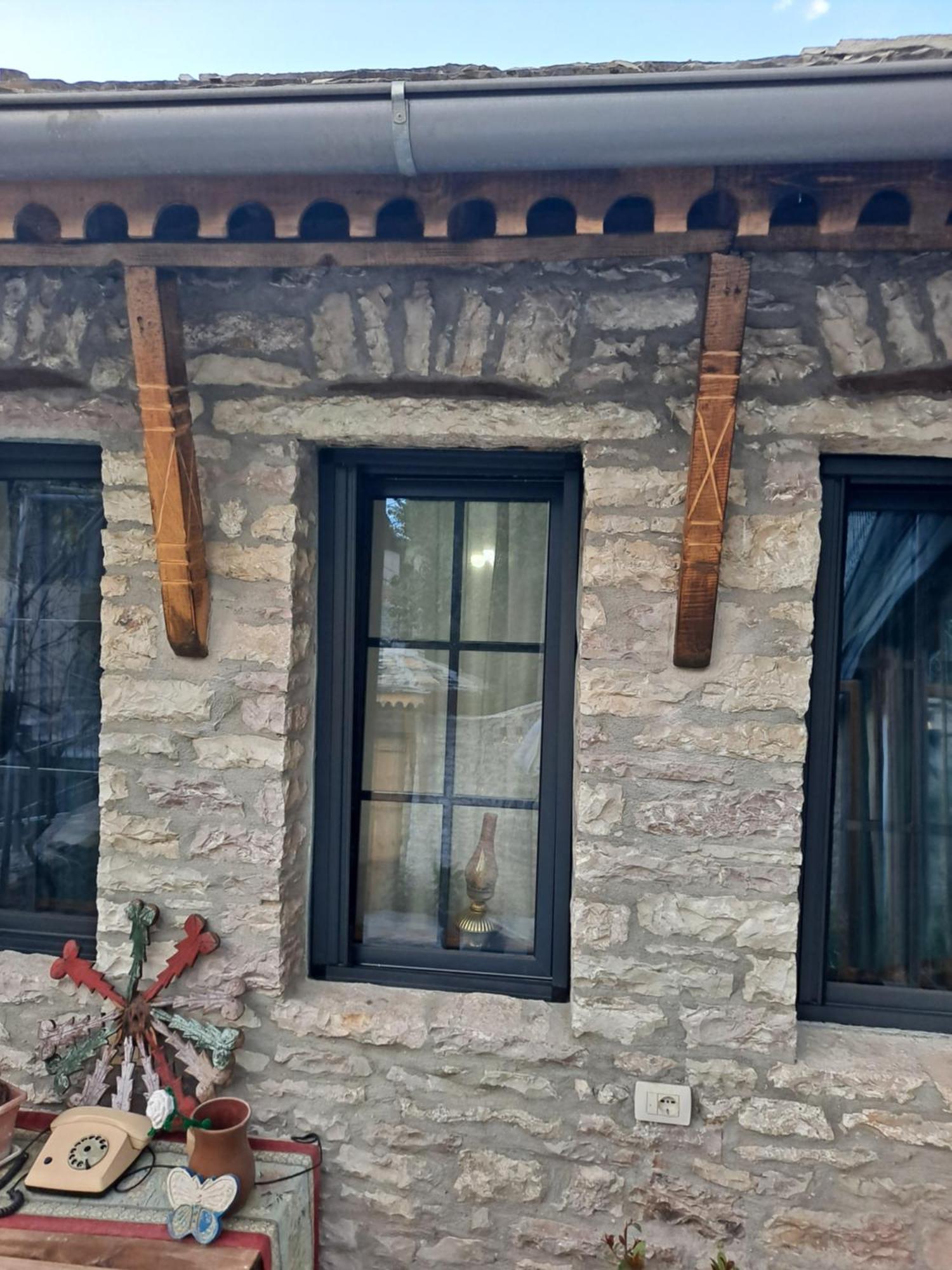 "Villa 70" Guesthouse Gjirokastër Eksteriør billede