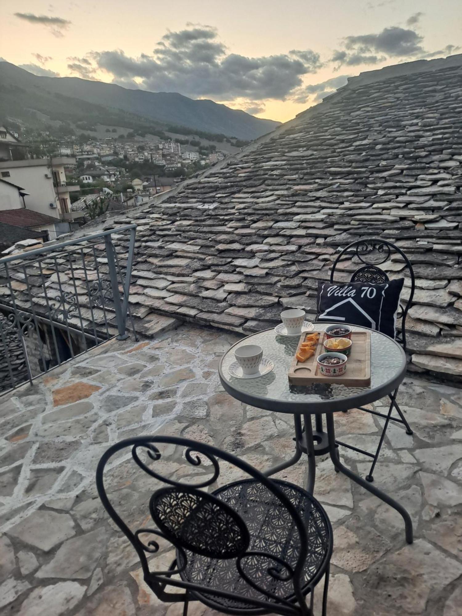 "Villa 70" Guesthouse Gjirokastër Eksteriør billede